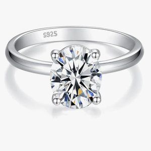 Oval Moissanite Solitaire Engagement Ring 2CT
